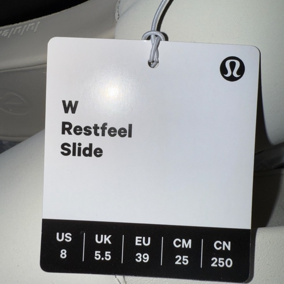 Lululemon Womens Restfeel Slides (US Size 8) in Light Ivory - Picture 8 of 9